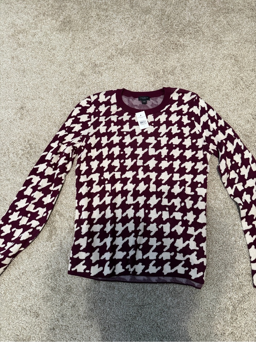 Ann Taylor Burgundy and Cream Houndstooth Crewneck Sweater